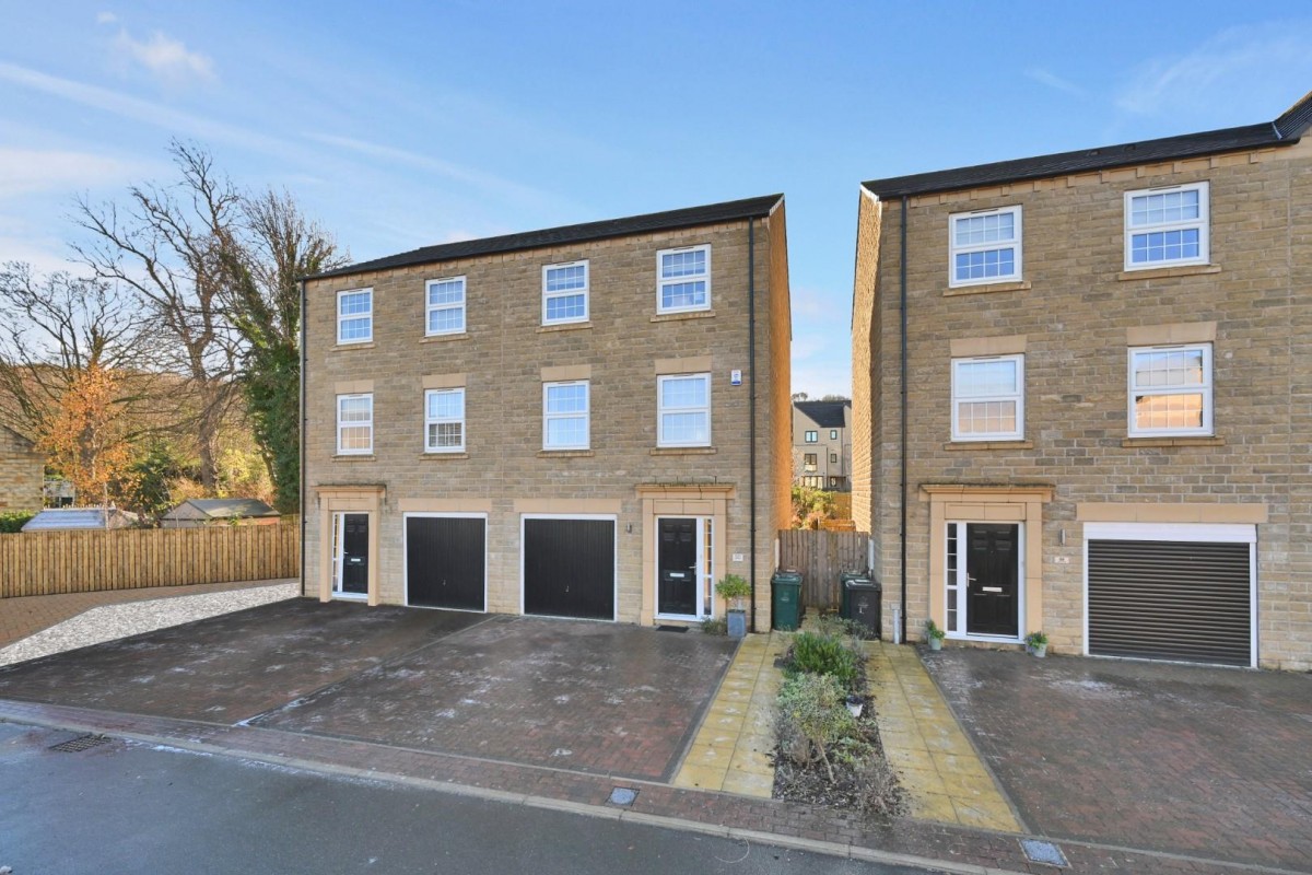 Canal Close, Apperley Bridge