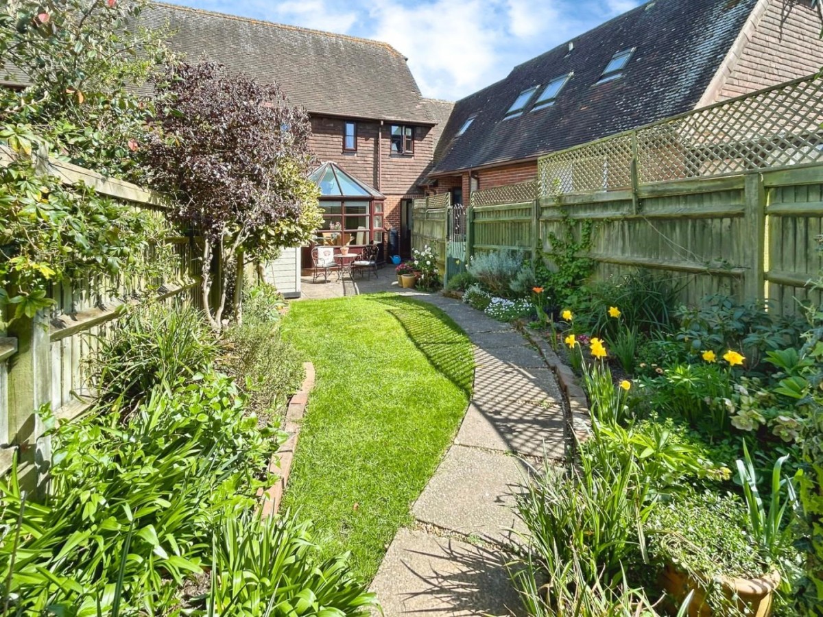 West Cross Mews, West Cross Gardens Tenterden