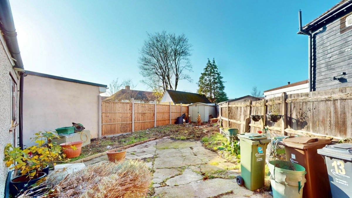 Hitherfield Road, Dagenham, RM8