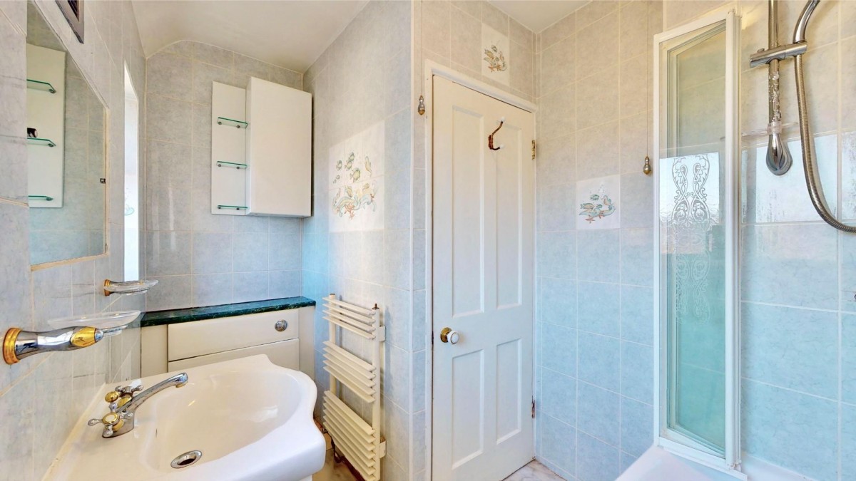 Hitherfield Road, Dagenham, RM8