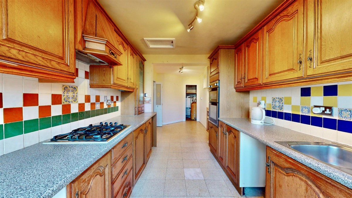 Hitherfield Road, Dagenham, RM8