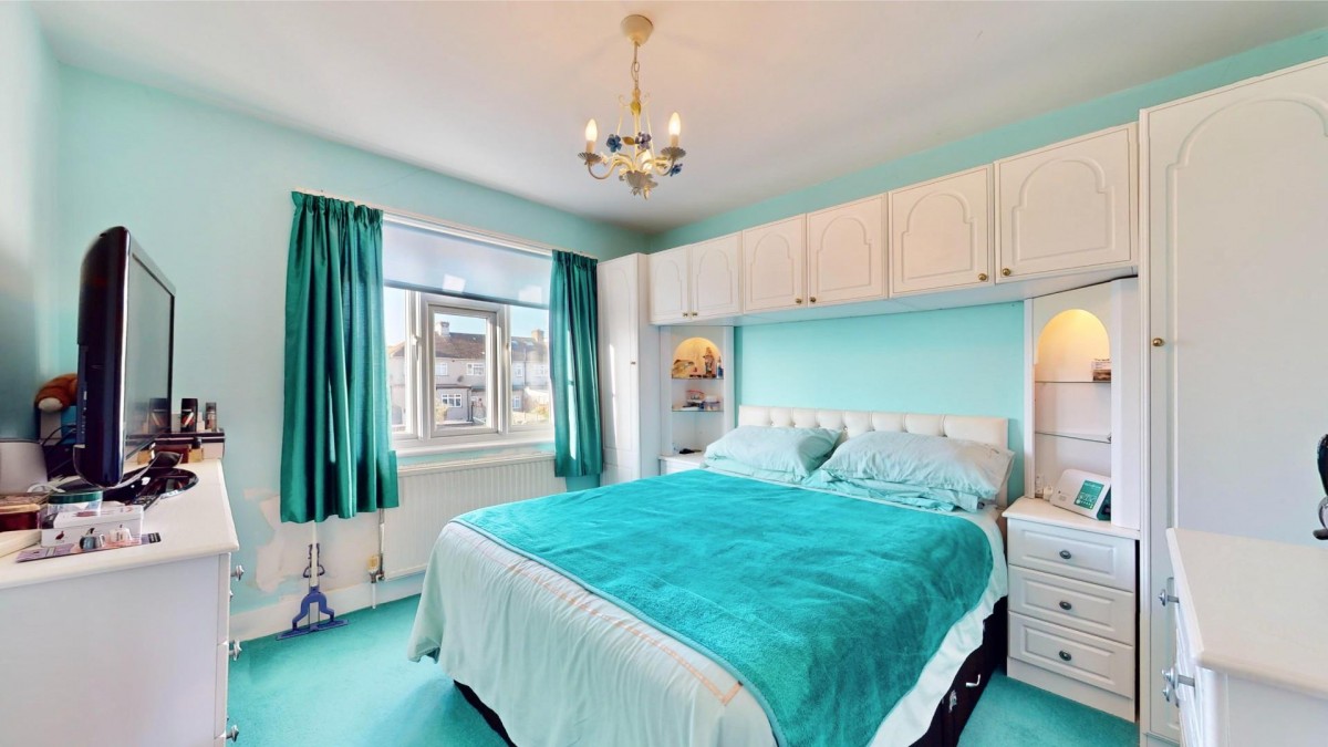 Gerald Road, Dagenham, RM8