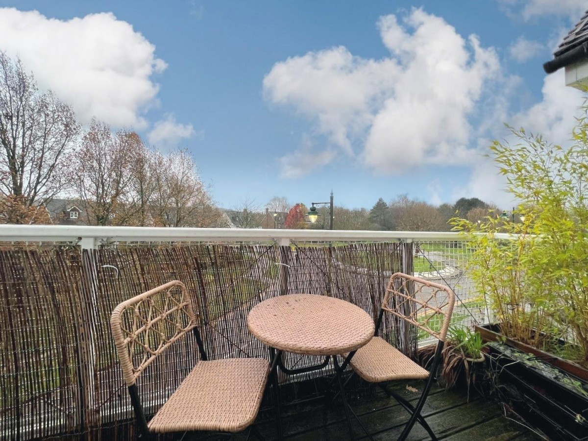 Edgar Close, Kings Hill