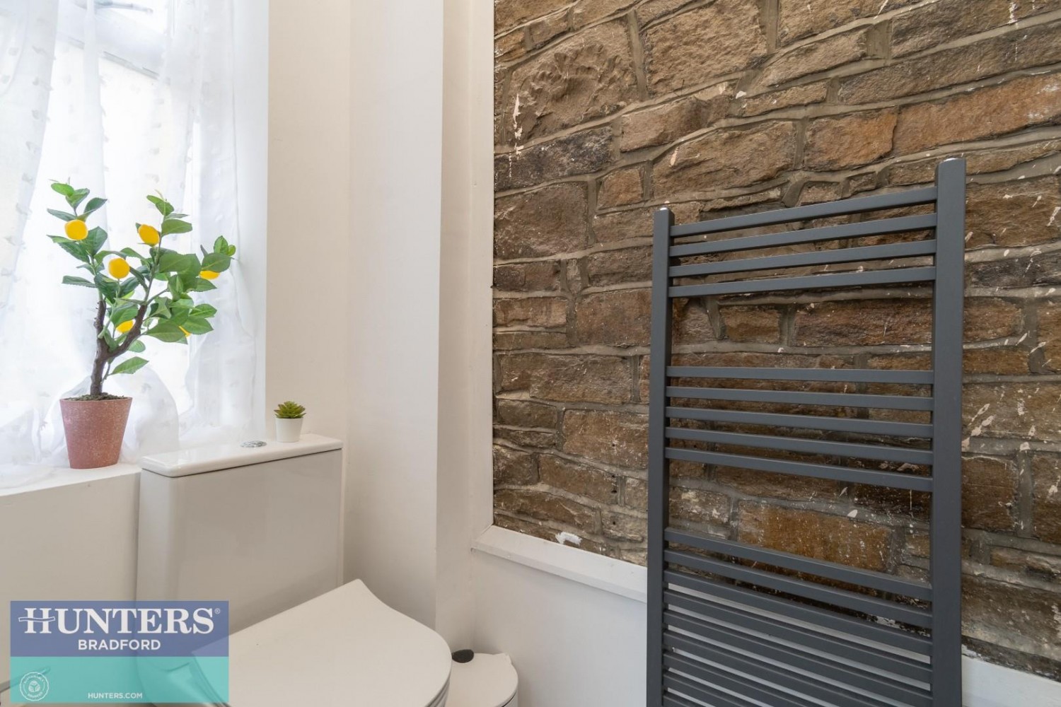 Woodview Terrace, Bradford, West Yorkshire, BD8 7AH