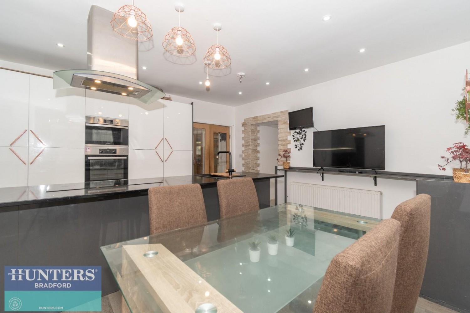 Woodview Terrace, Bradford, West Yorkshire, BD8 7AH