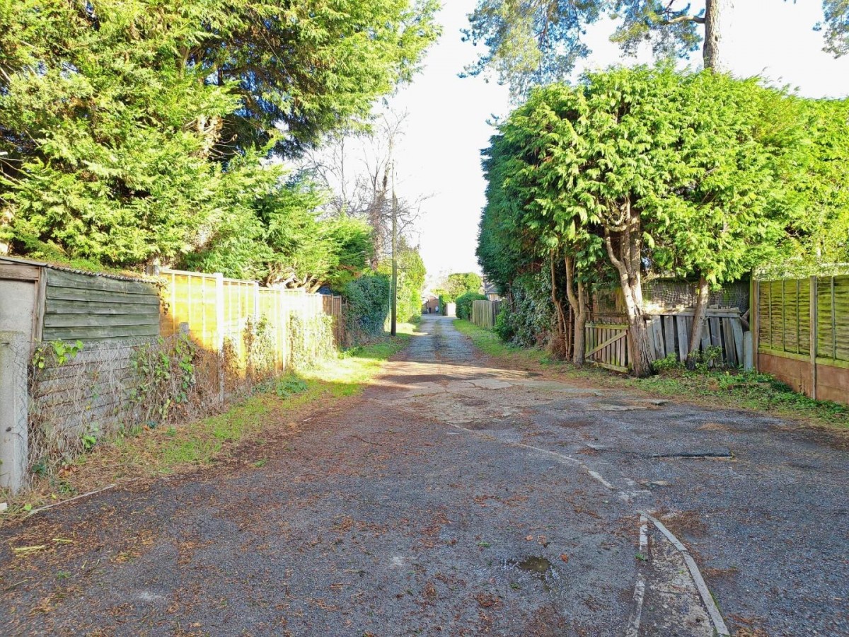 Barkham Ride, Wokingham