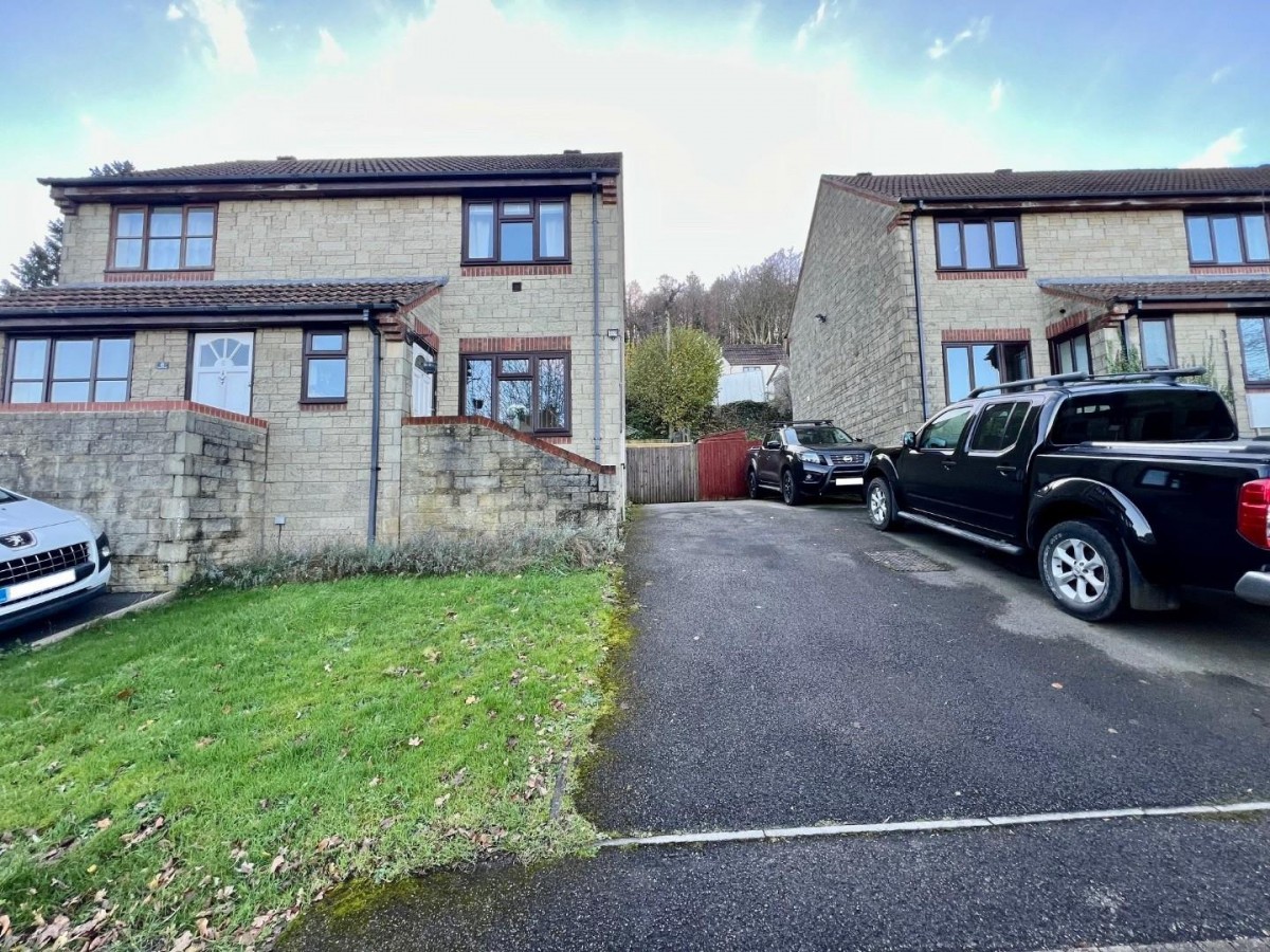 Weavers Close, Dursley