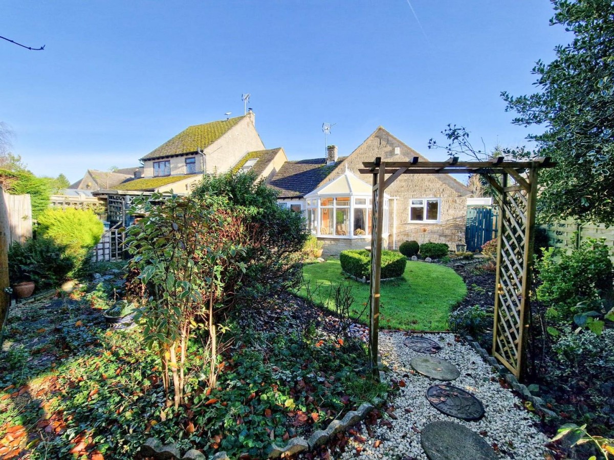 Farmcote Close, Eastcombe, Stroud