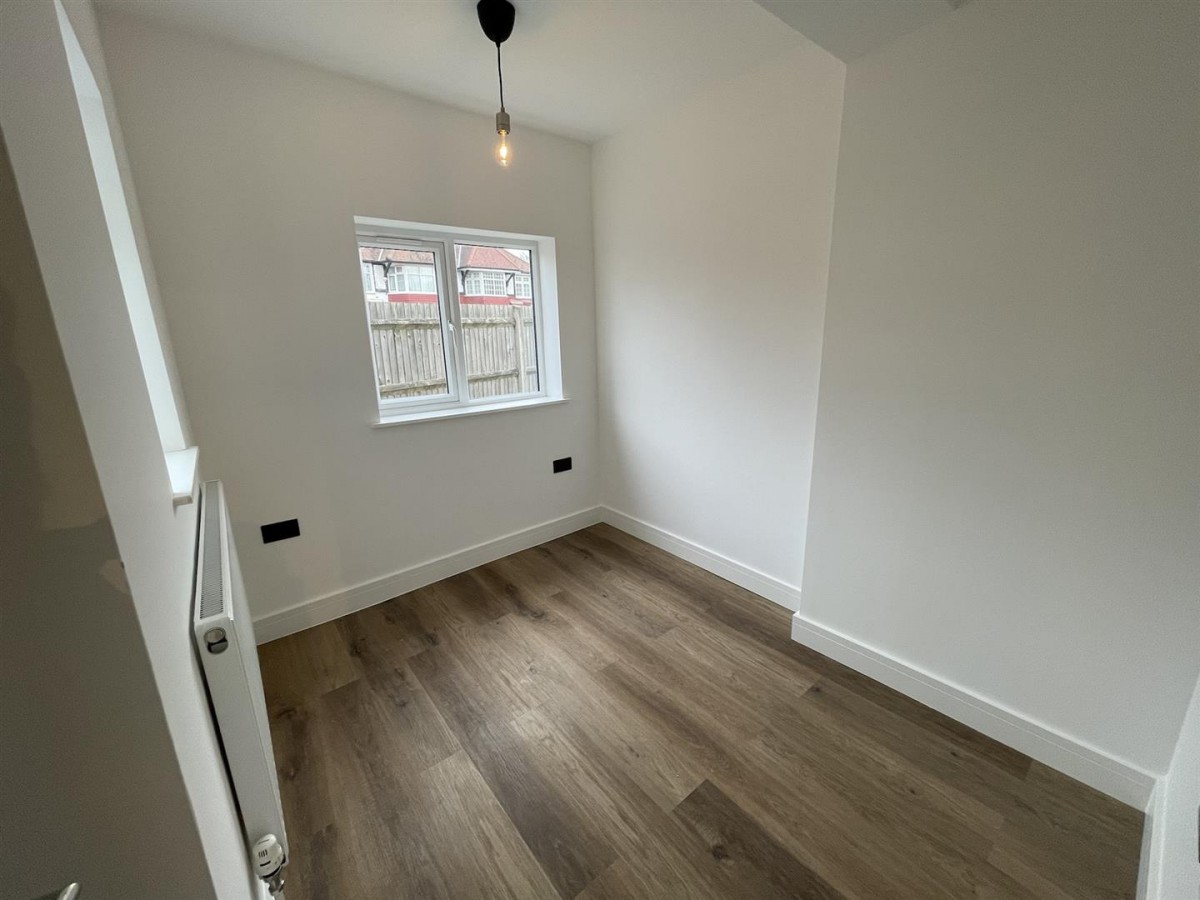 Garden Flat, 1 Earls Crescent, Harrow