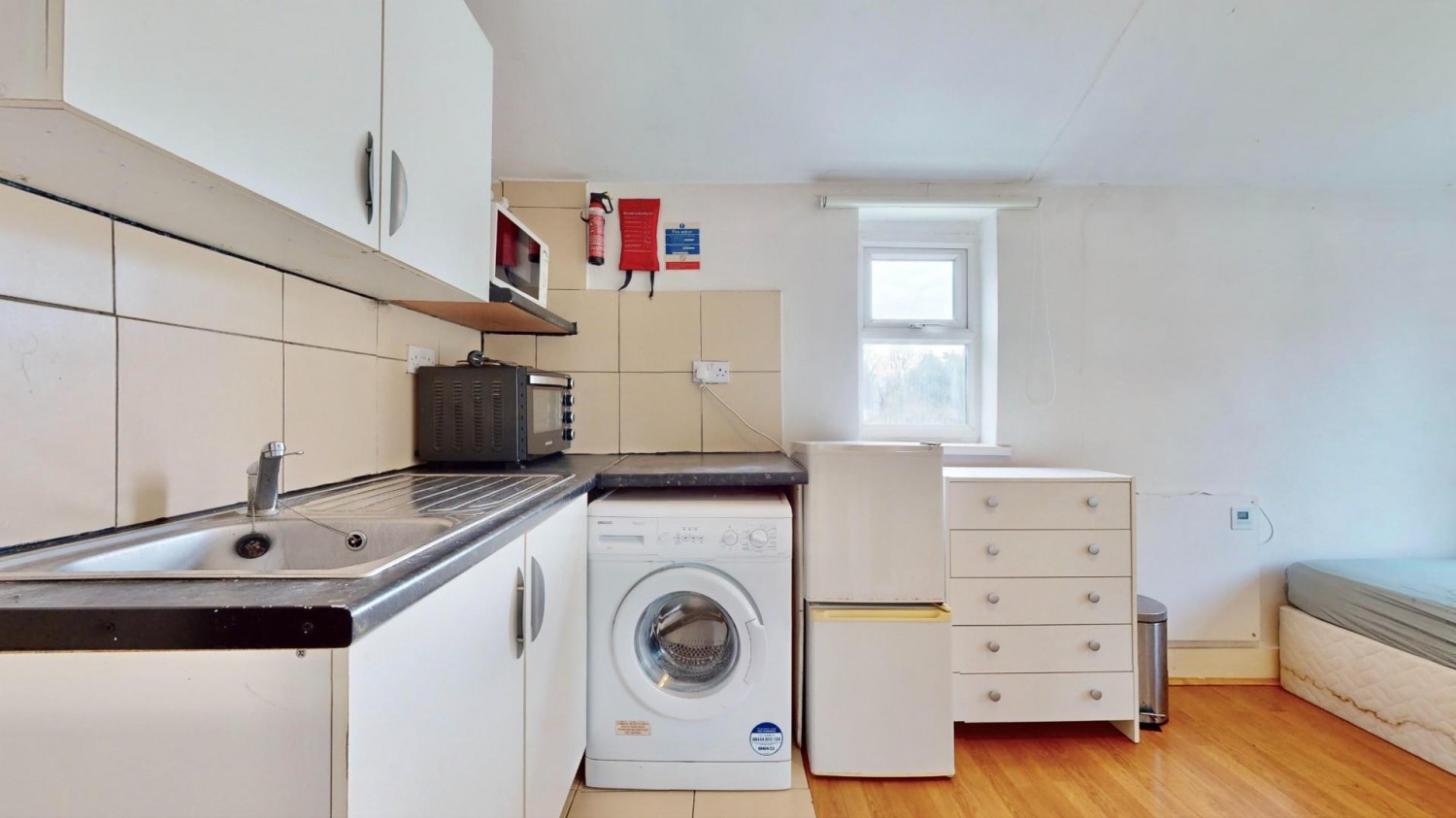 Saville Road, Chadwell Heath, RM6