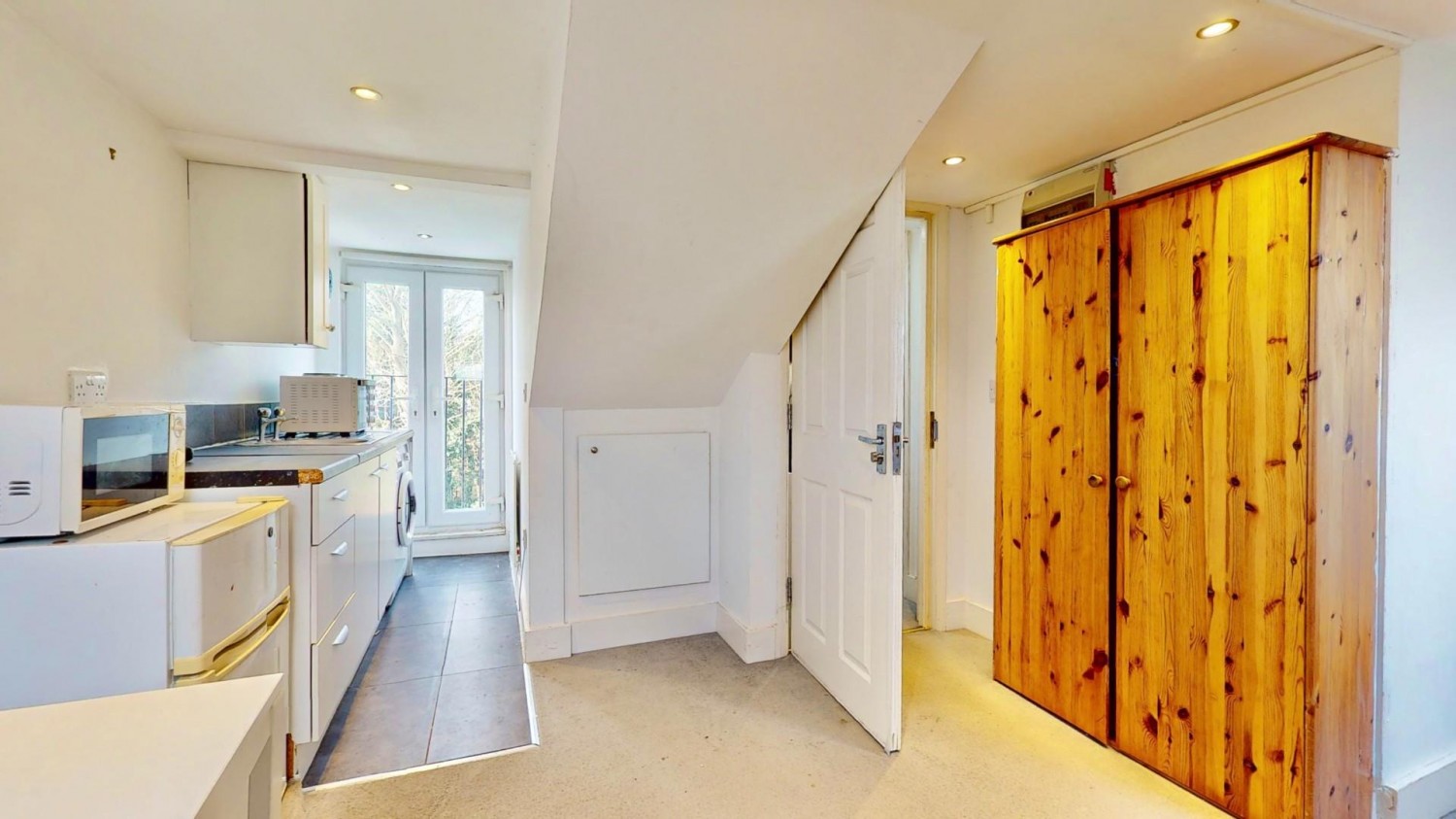 Saville Road, Chadwell Heath, RM6