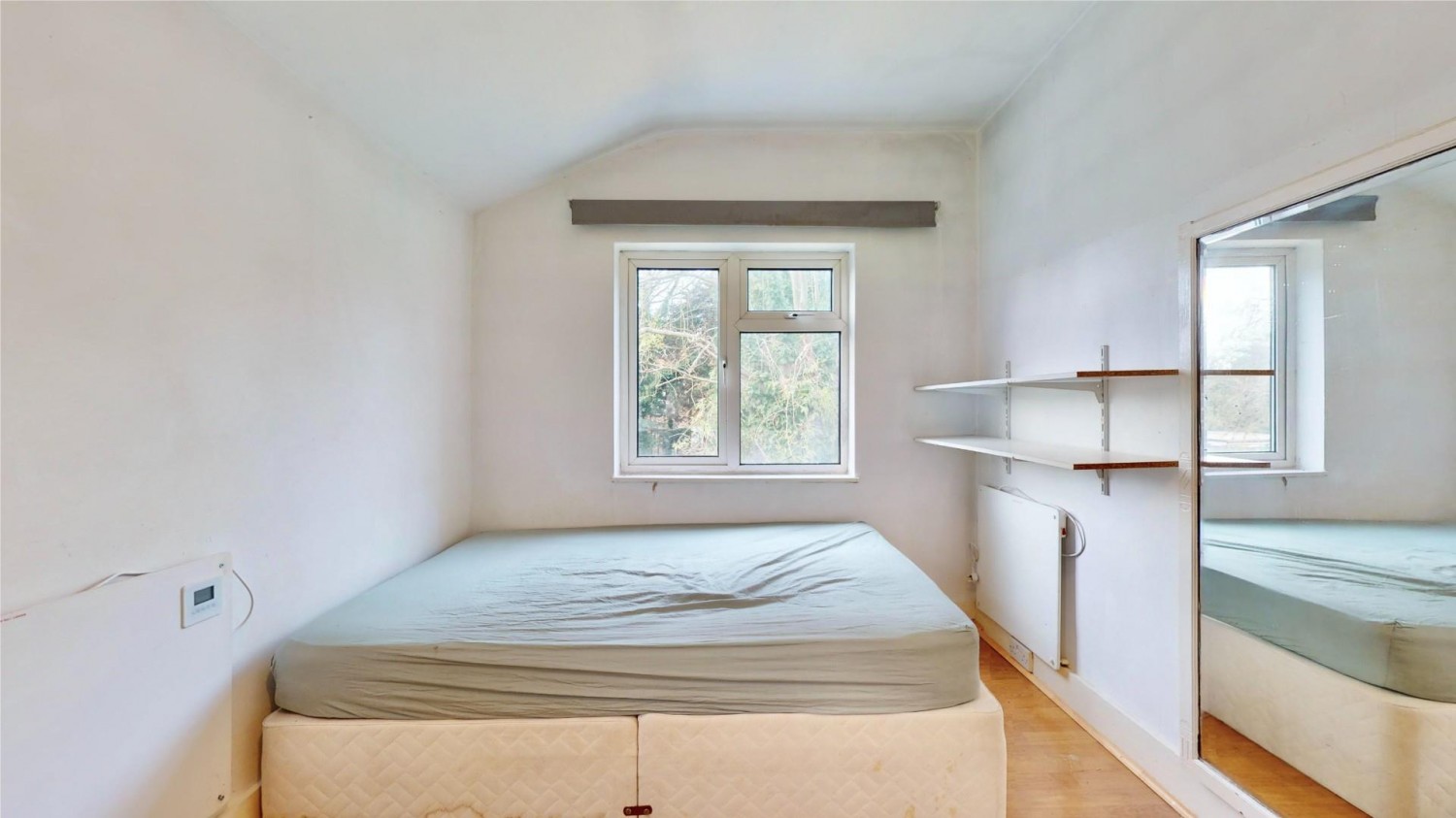 Saville Road, Chadwell Heath, RM6