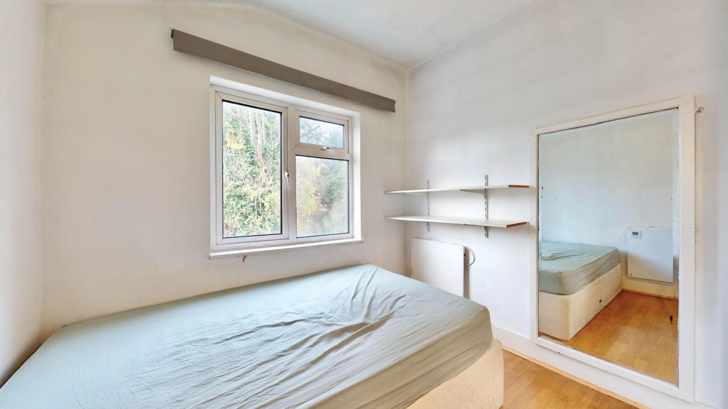 Saville Road, Chadwell Heath, RM6
