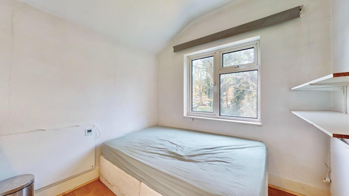 Saville Road, Chadwell Heath, RM6