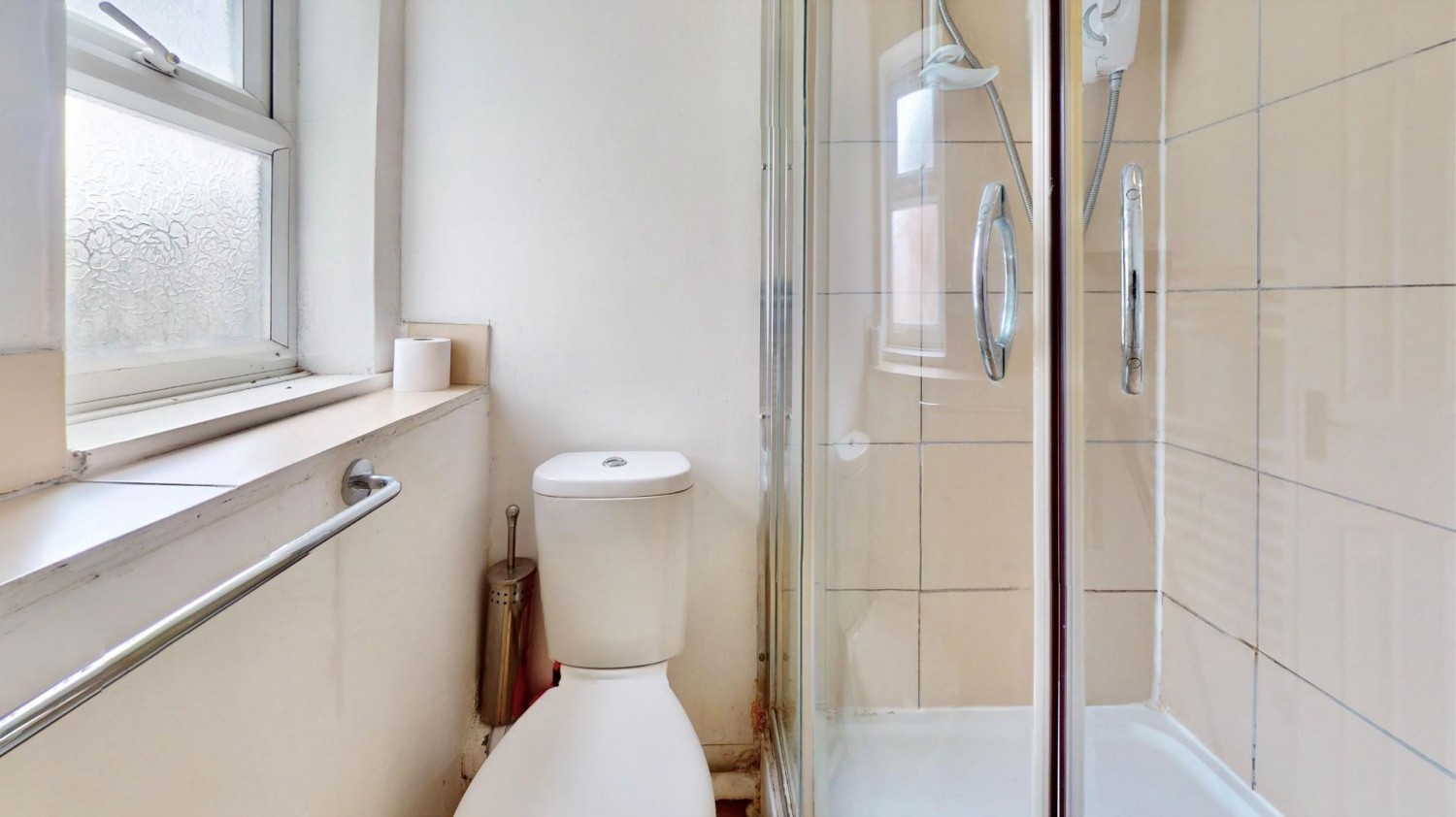 Saville Road, Chadwell Heath, RM6