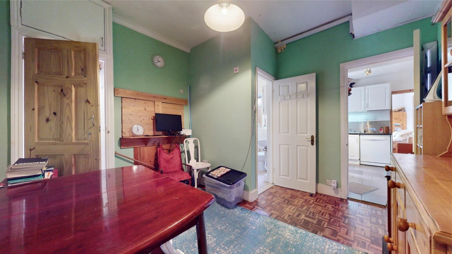 Saville Road, Chadwell Heath, RM6