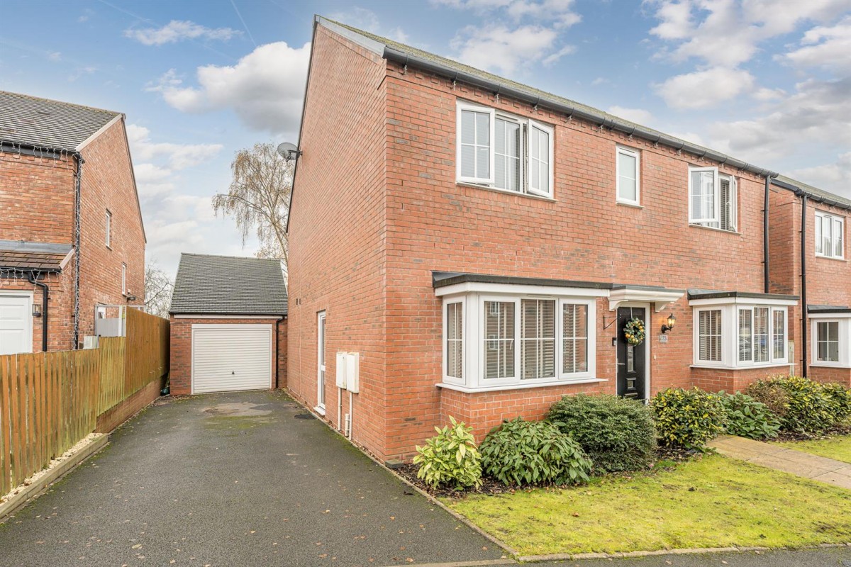 Kirkpatrick Drive, Wordsley, DY8 5TG