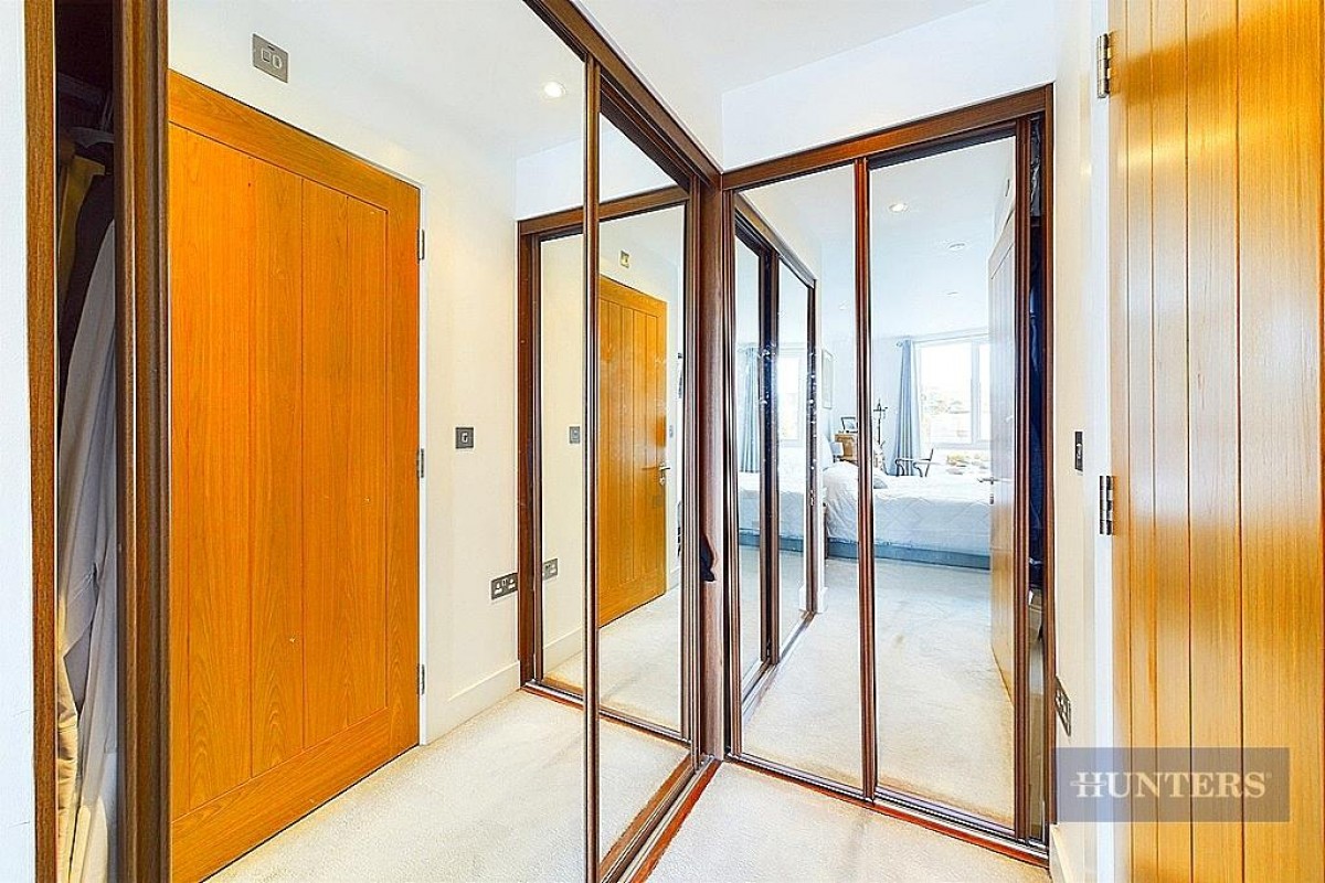 Alexandra Wharf, 1 Maritime Walk, Ocean Village, SO14