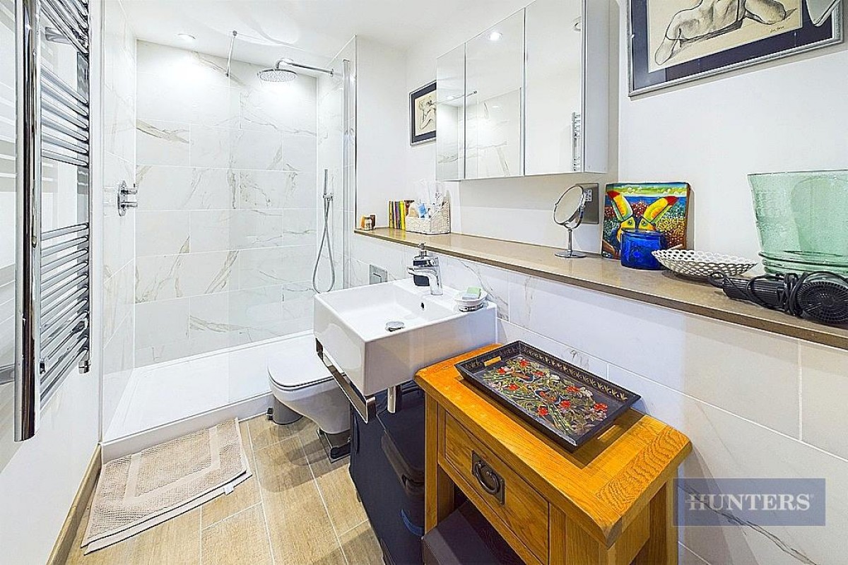 Alexandra Wharf, 1 Maritime Walk, Ocean Village, SO14