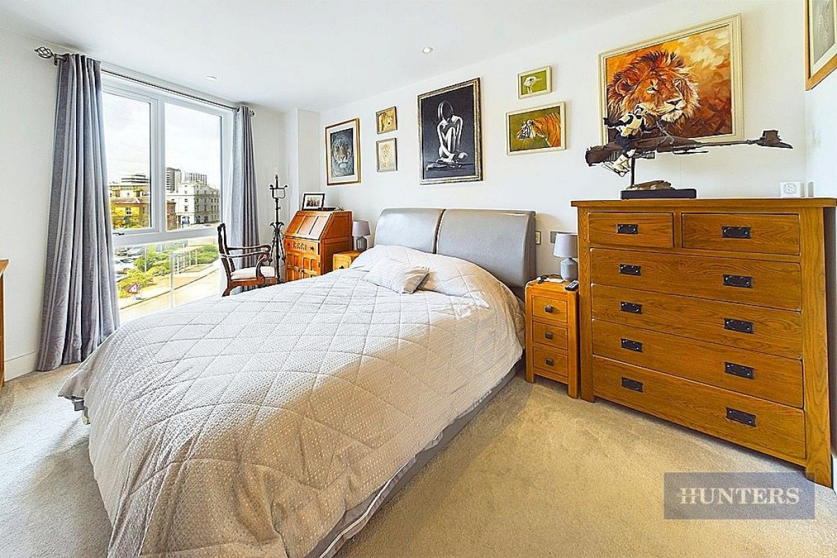 Alexandra Wharf, 1 Maritime Walk, Ocean Village, SO14