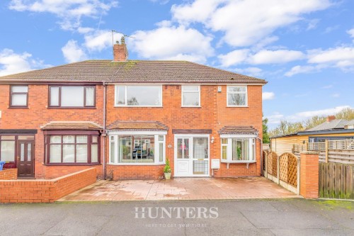 Parkfield Drive, Middleton M24