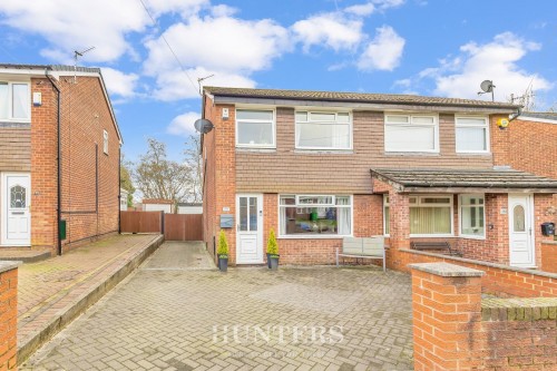 Glenwood Drive, Middleton M24