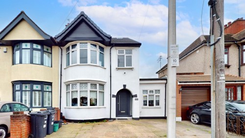 Primrose Avenue, Chadwell Heath, RM6