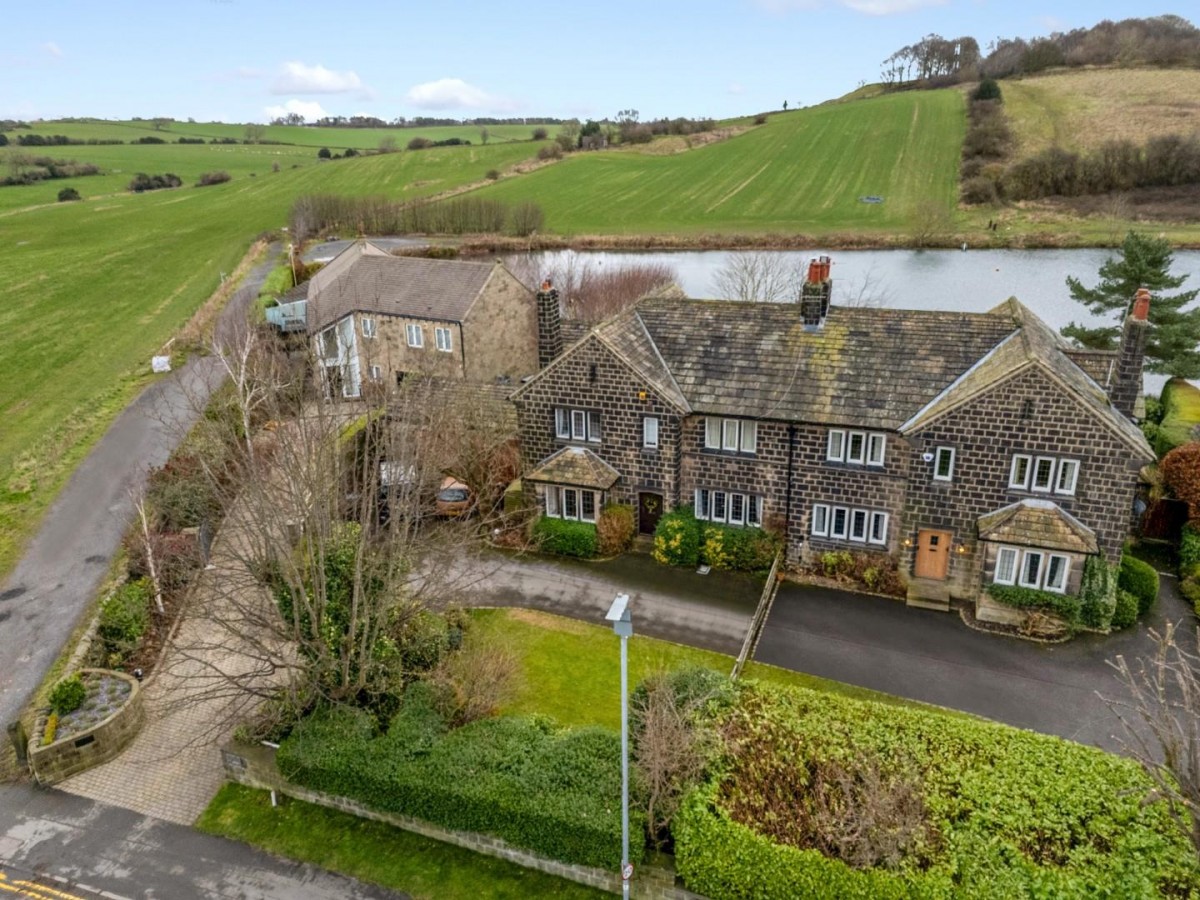 Larkfield Road, Rawdon, Leeds