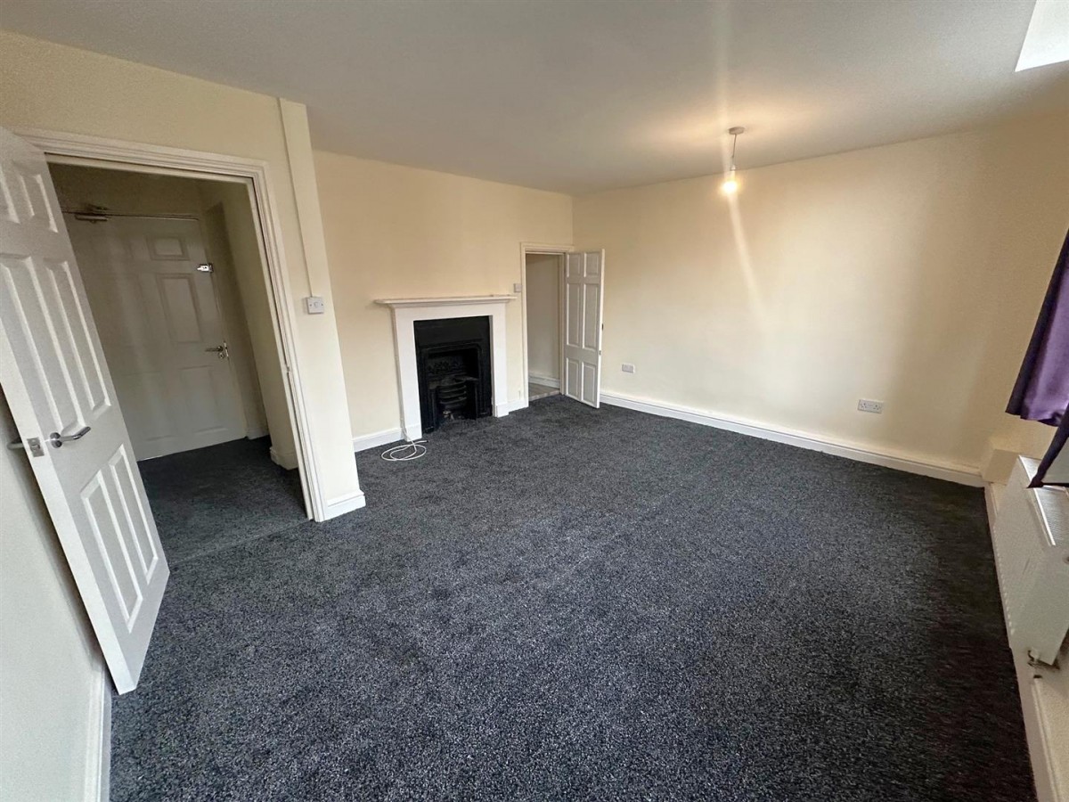 Flat 2 59-60 Tower Street, Dudley