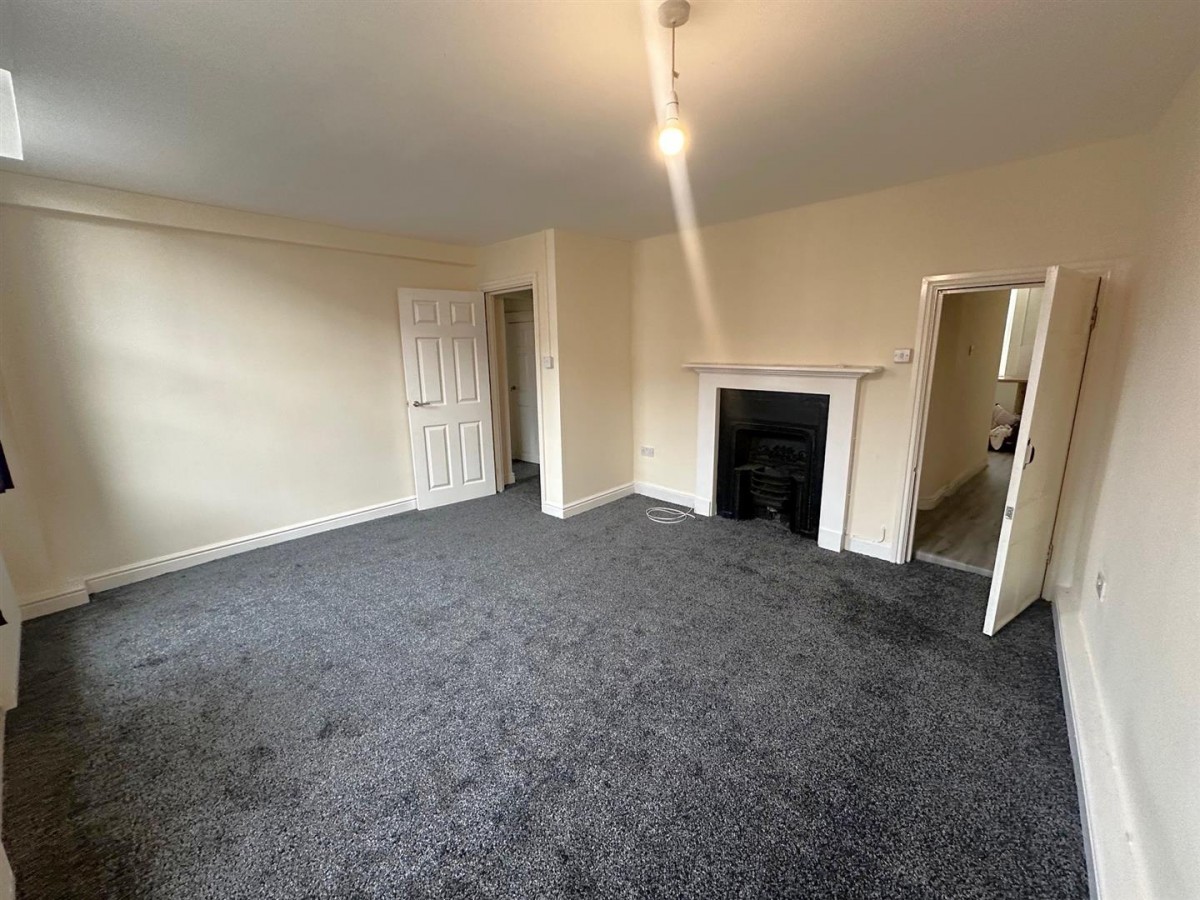 Flat 2 59-60 Tower Street, Dudley