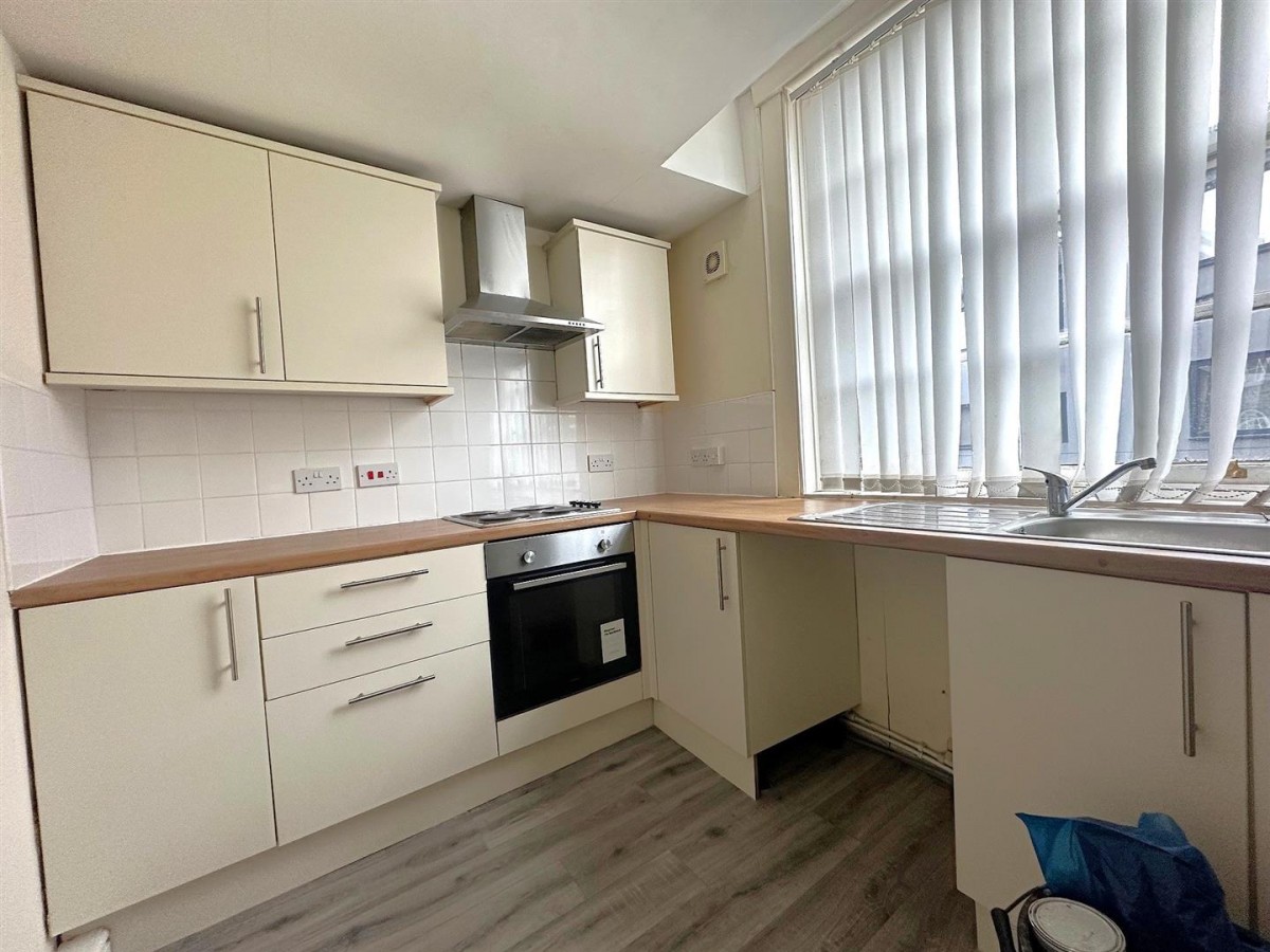 Flat 2 59-60 Tower Street, Dudley