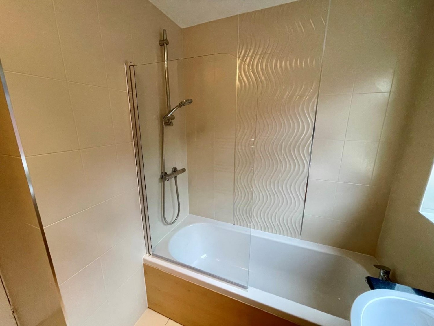 Vine Road, Great Sutton, Cheshire, CH66 2XX