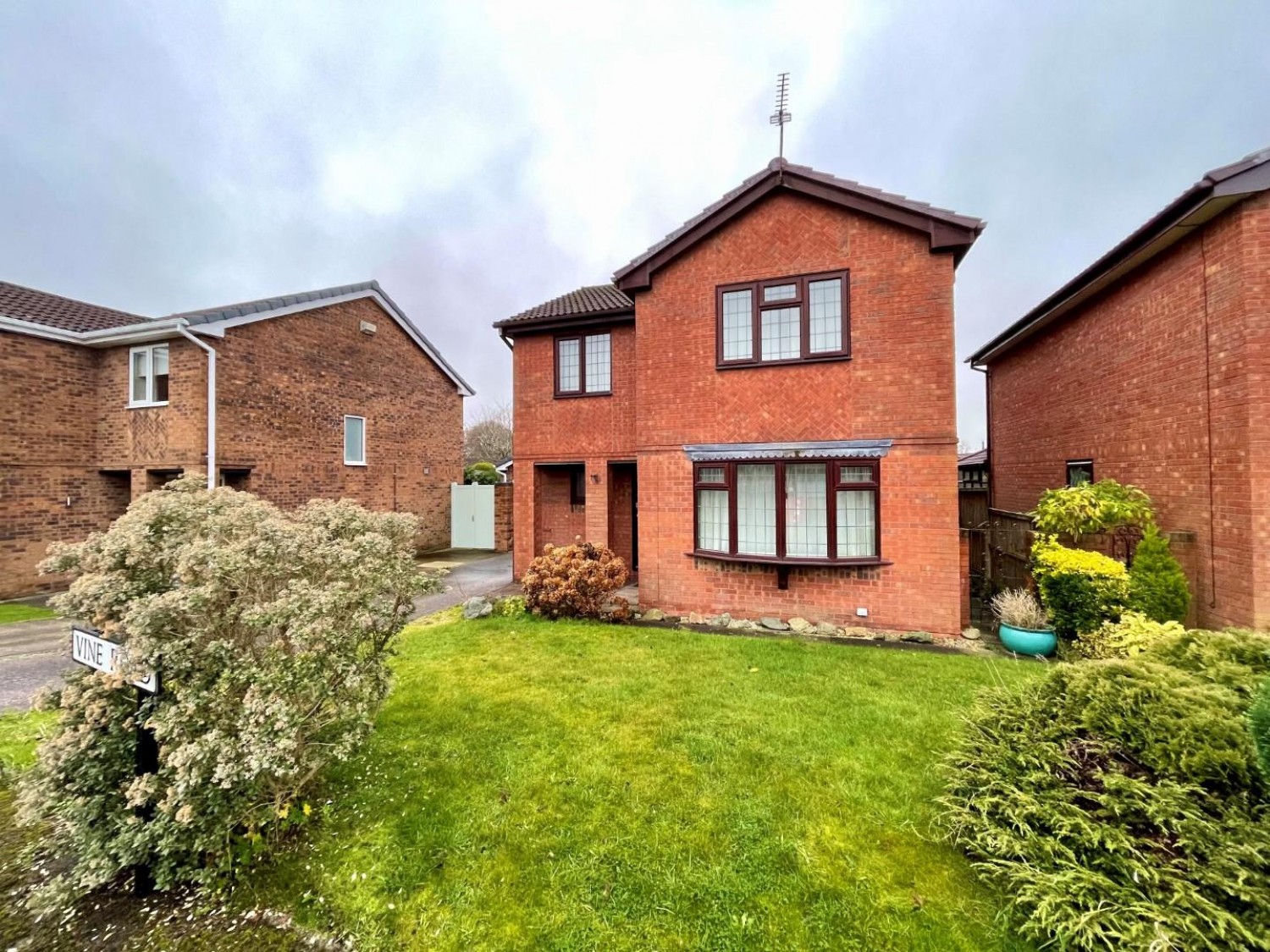 Vine Road, Great Sutton, Cheshire, CH66 2XX
