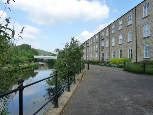 Canal Quay, Britannia Wharf, Bingley