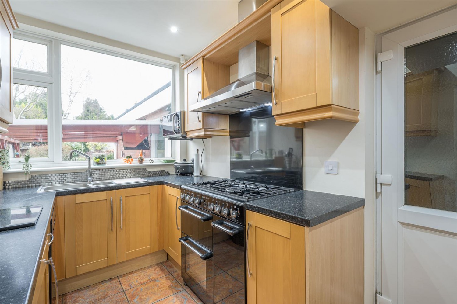 Acres Road, Brierley Hill, DY5 2XT