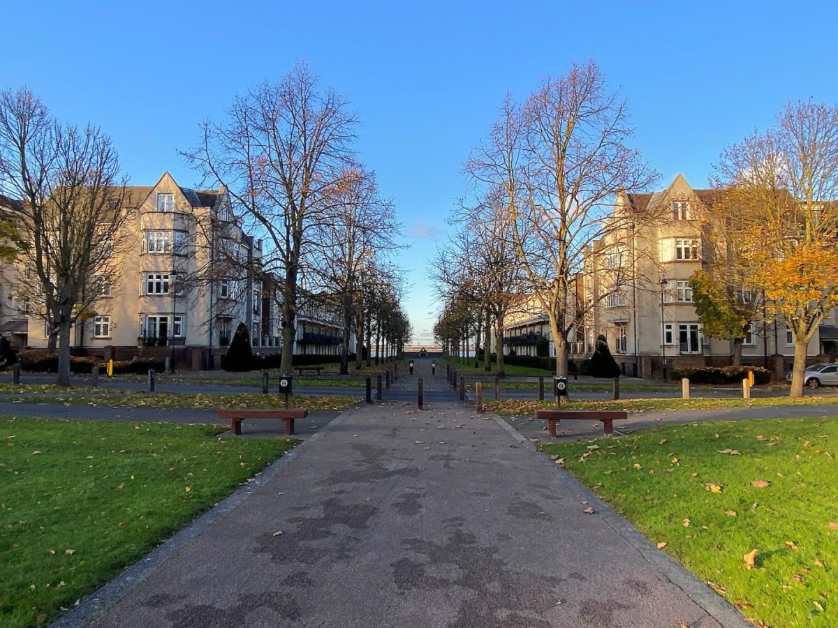 The Boulevard, Greenhithe