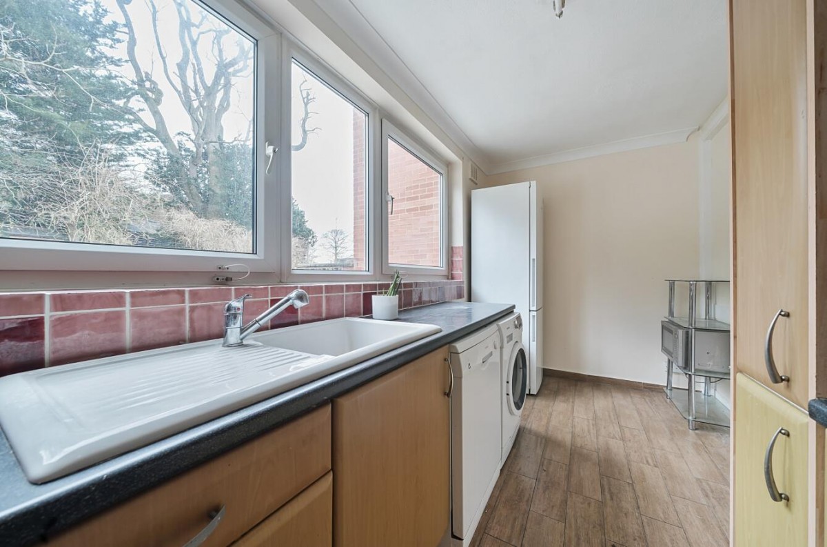 Hillbrow Road, Bromley, BR1 4JL