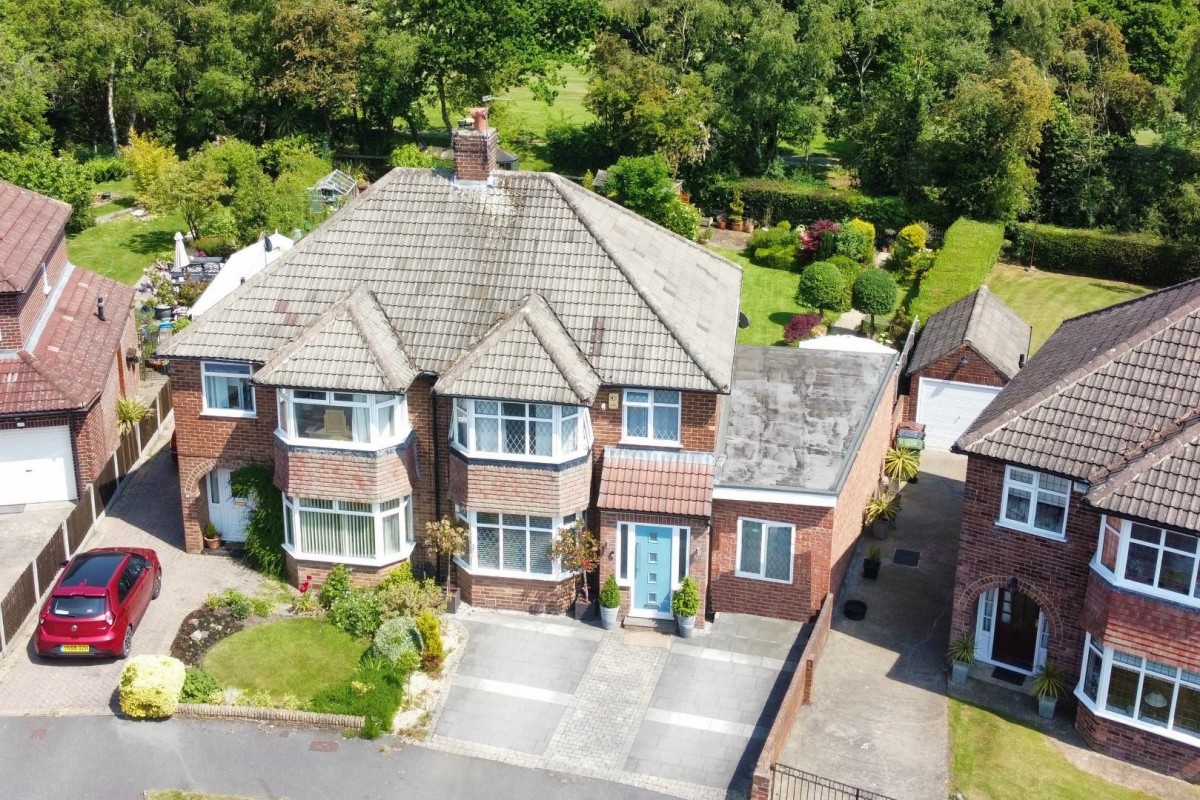 Winding Way, Alwoodley, Leeds,