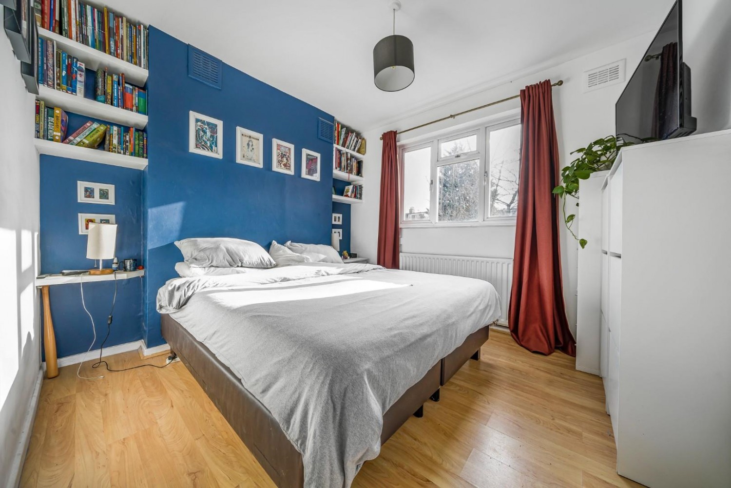 Brownhill Road, London, SE6 1AT