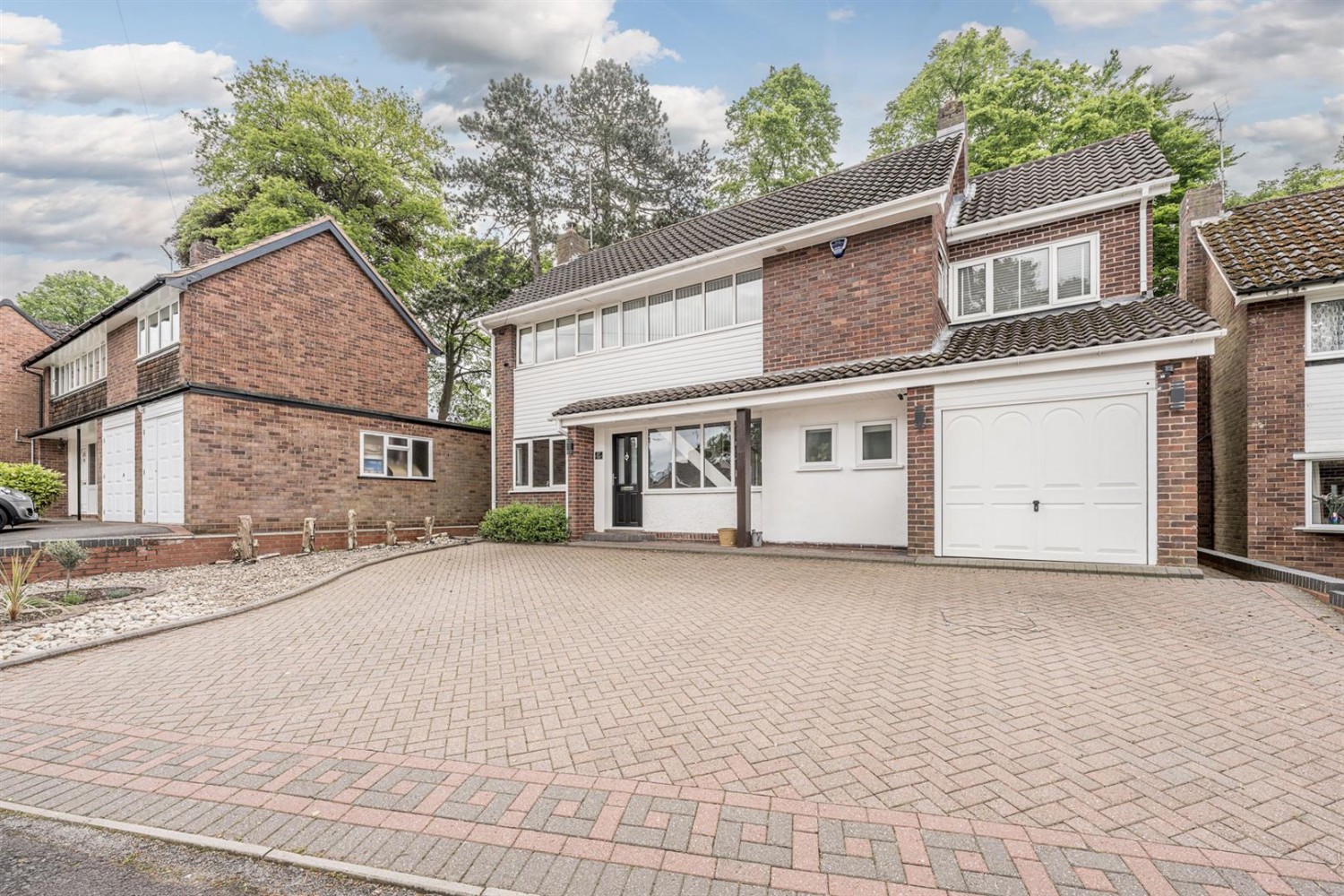 Summercourt Square, Kingswinford, DY6 9QJ