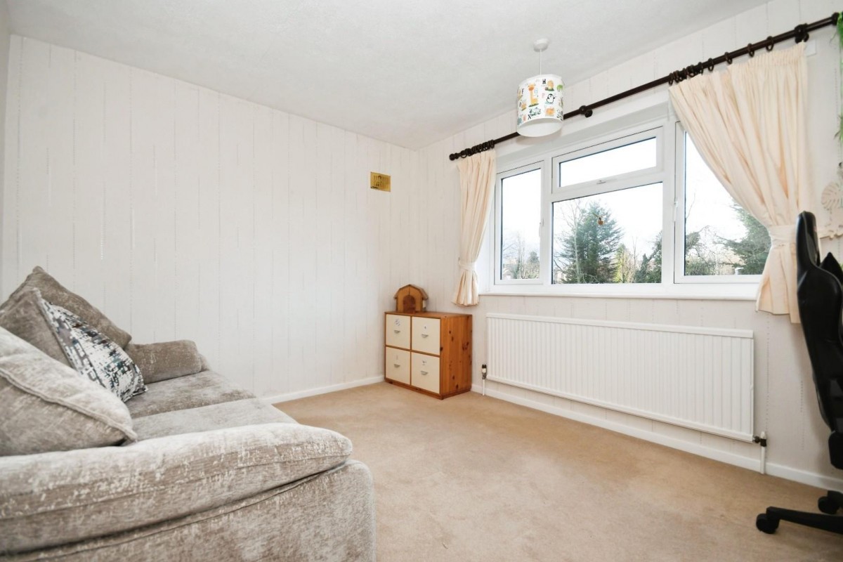 Ashgate Valley Road, Ashgate, Chesterfield, S40 4AX