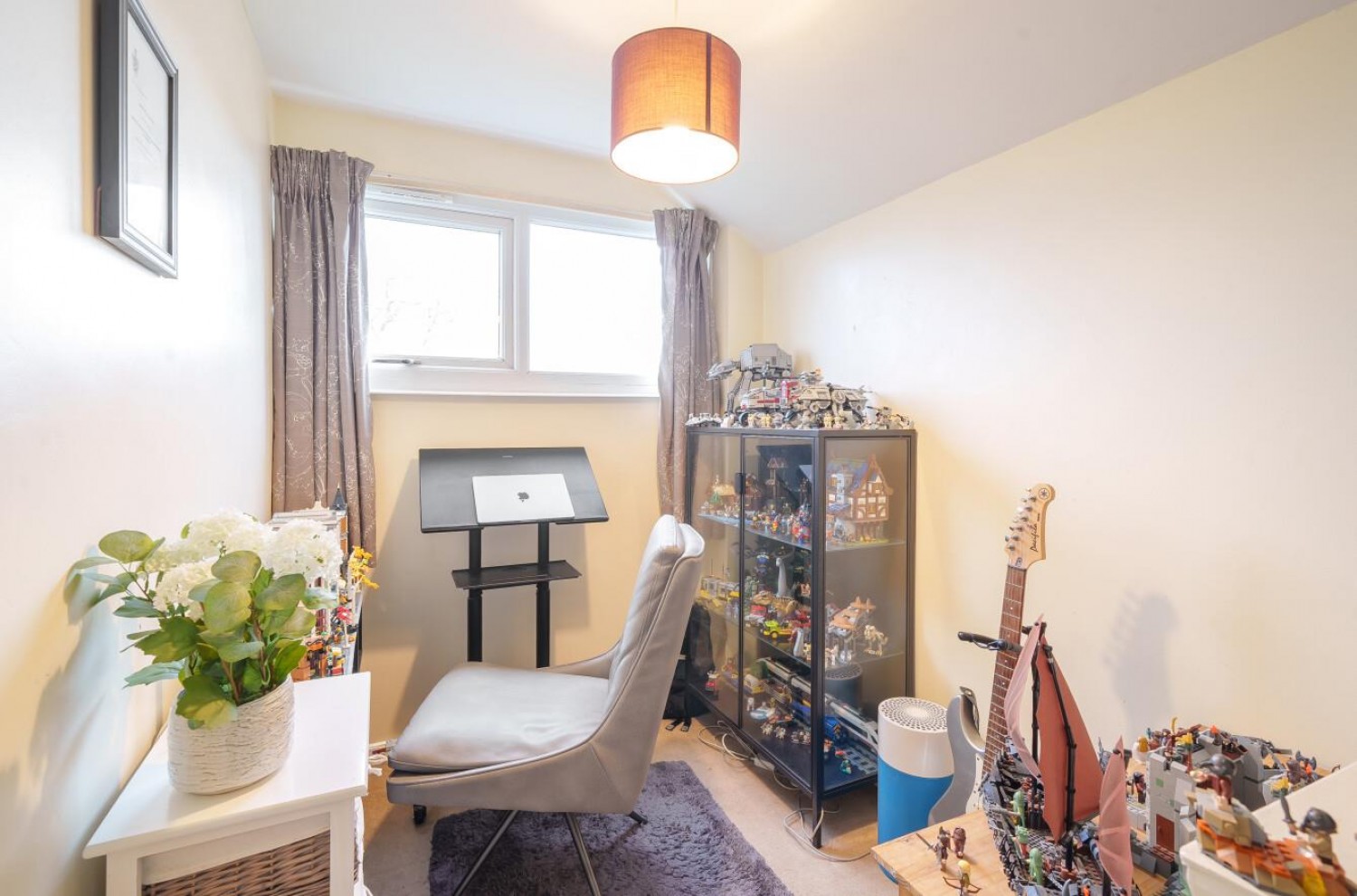 Dale Park Gardens, Cookridge, LS16