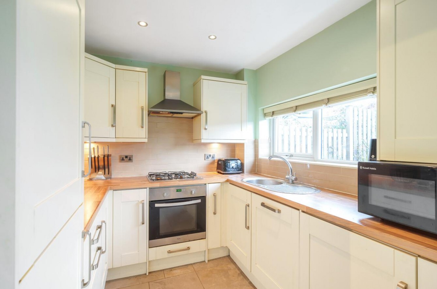 Dale Park Gardens, Cookridge, LS16