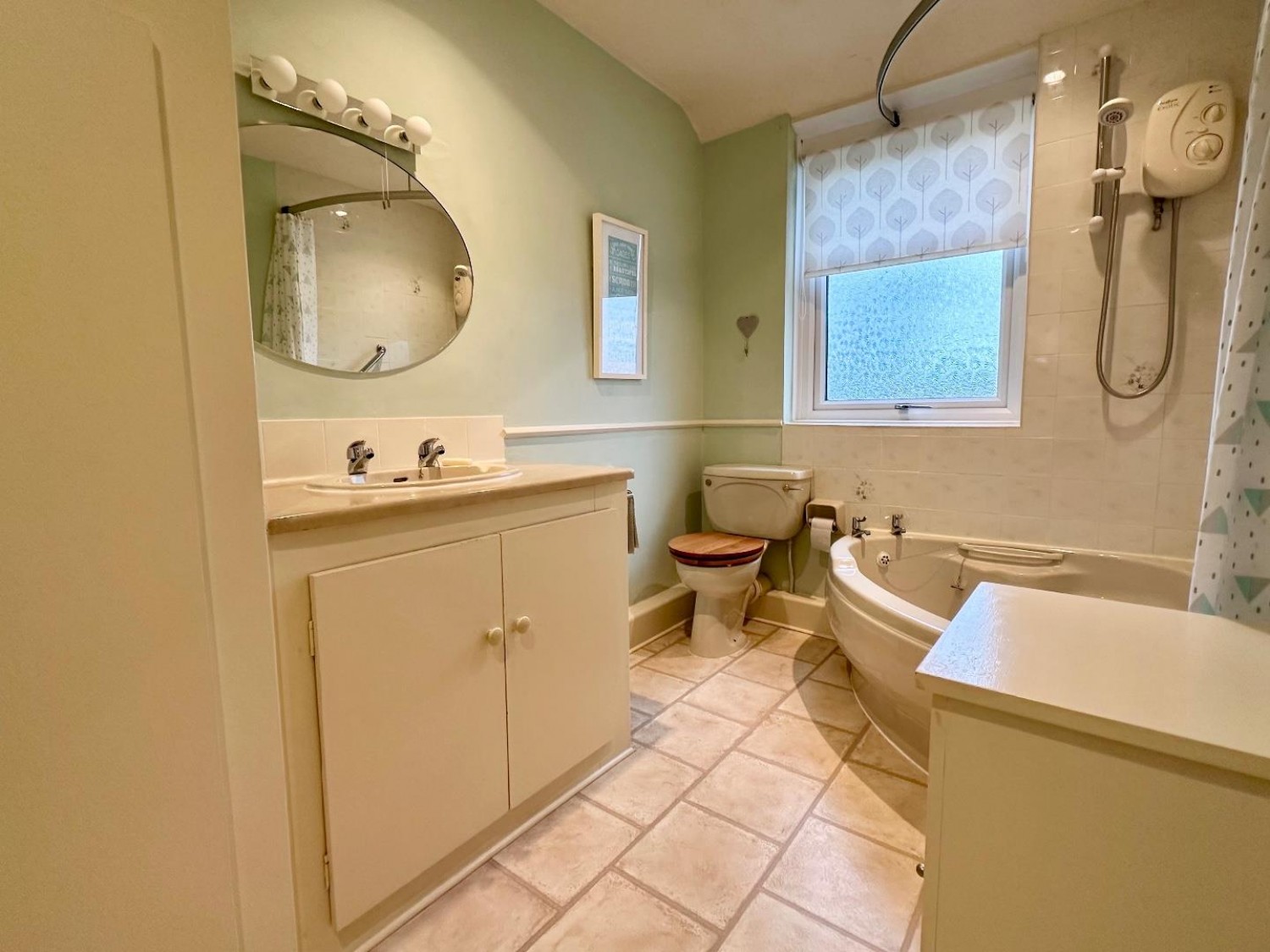 2 bedroom House for sale in Morley Road, Blackpool