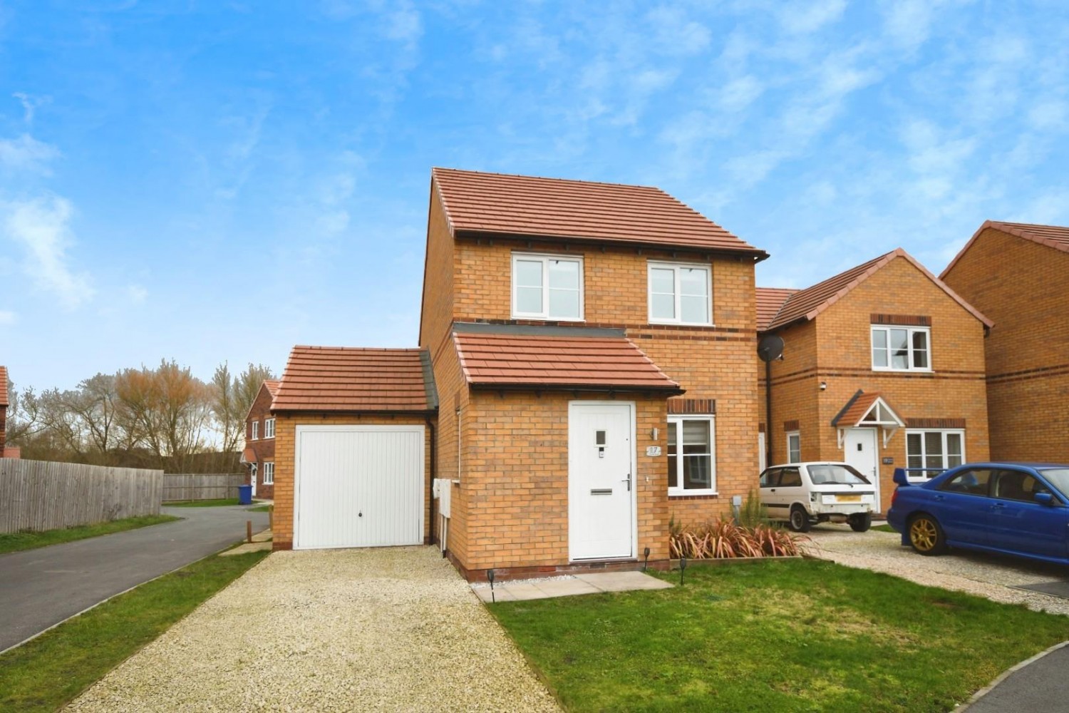 Heron Road, Poolsbrook, Chesterfield, S43 3FX