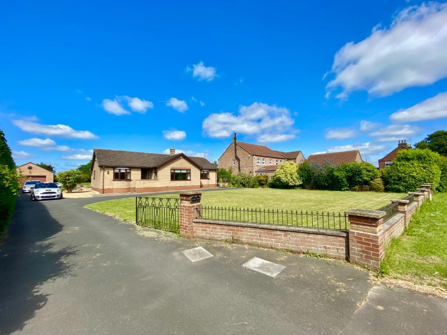 Hoton Prior, Hemingbrough