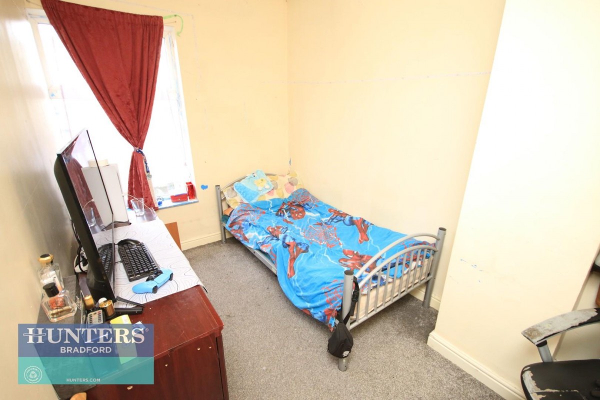 Southfield Lane Great Horton, Bradford, West Yorkshire, BD7 3DN