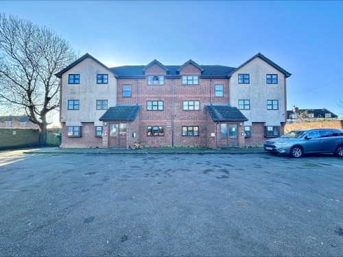 Gledwood Court, Gledwood Drive, Hayes, UB4 0AF