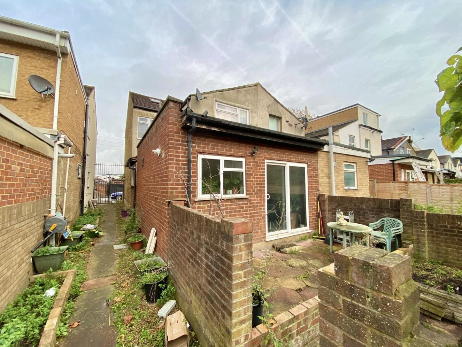 Beaconsfield Road, Southall, UB1 1DA