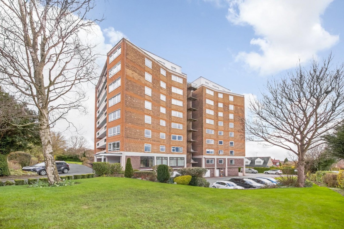 Sandmoor Court, Alwoodley, Leeds